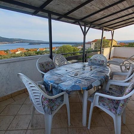 Apartment Slavica Kornić Kültér fotó