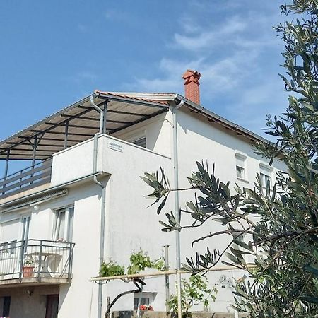 Apartment Slavica Kornić Kültér fotó