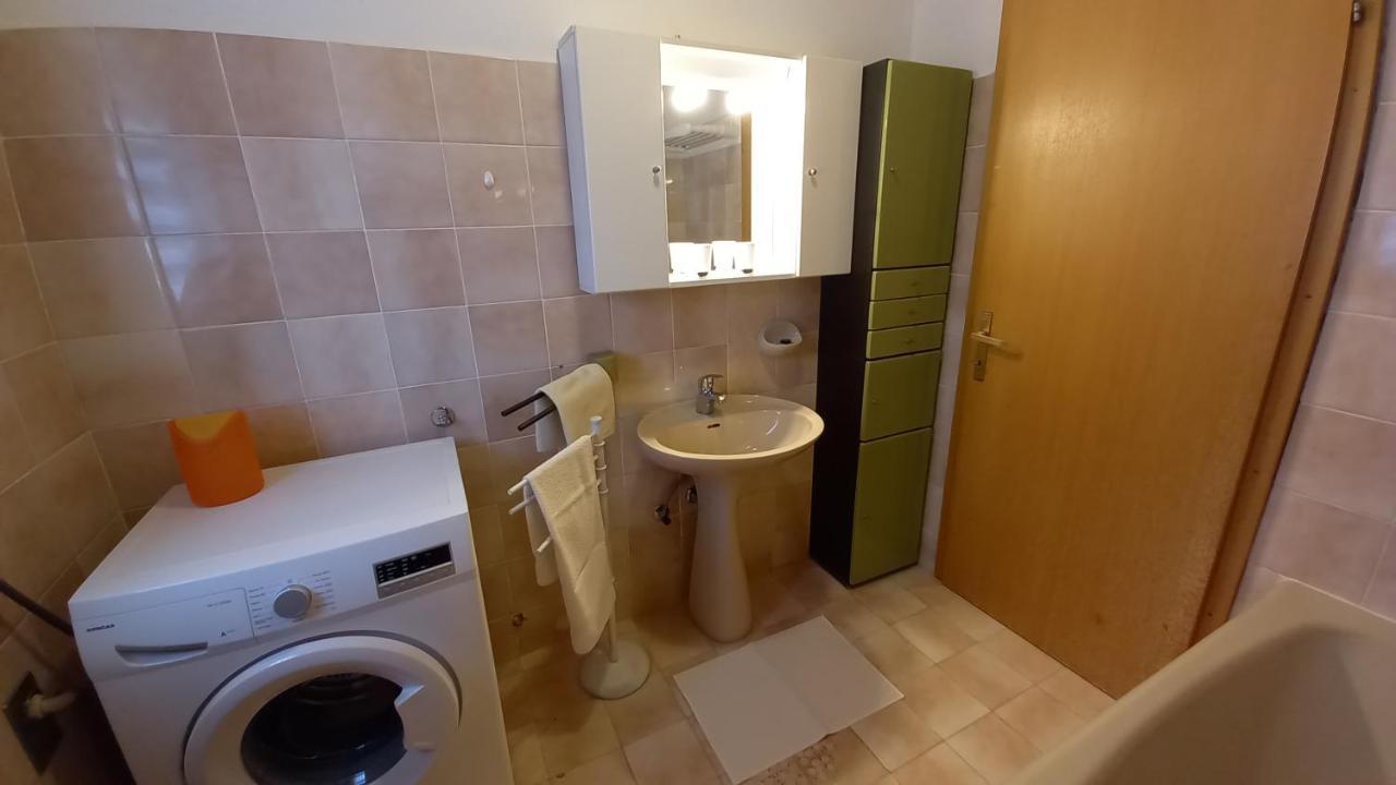 Apartment Slavica Kornić Kültér fotó