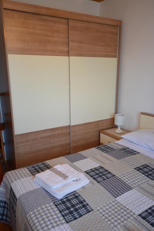 Apartment Slavica Kornić Kültér fotó